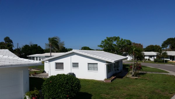 Softwashed Roofs in Mainland of Tamarac Pinellas Park