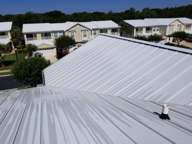 How To Clean Metal Roof With The Pressure Washer  
