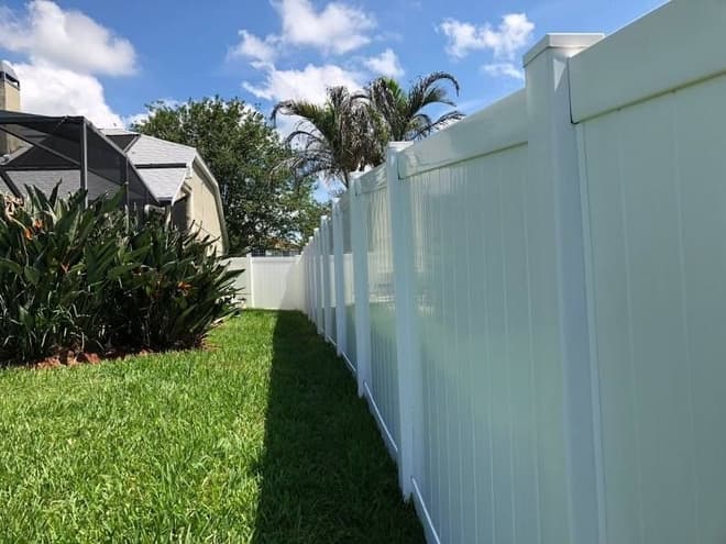 vinyl fence after pressure washing by DPI