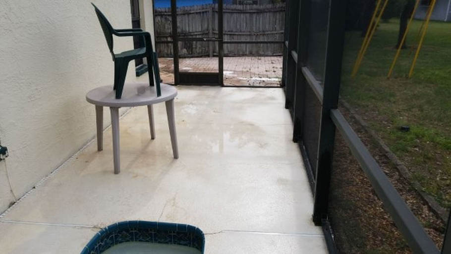 DPI pressure washing cleaning decks and patios